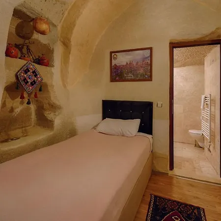 Avlu Cave House 호텔 *