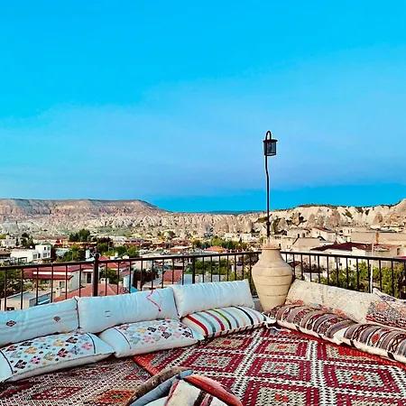 فندق Avlu Cave House