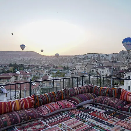 Ξενοδοχείο Avlu Cave House Γκόρεμε