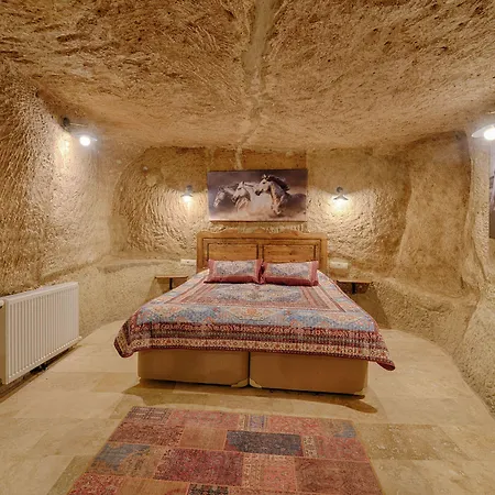 Avlu Cave House فندق