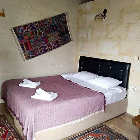 Avlu Cave House 호텔 괴레메