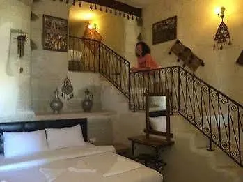 Avlu Cave House فندق