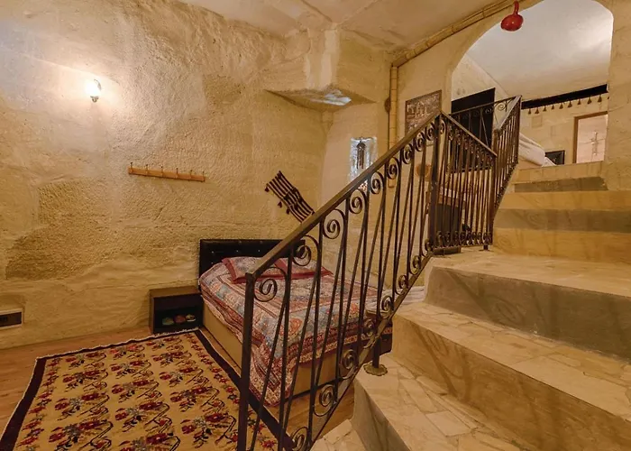 酒店 Avlu Cave House