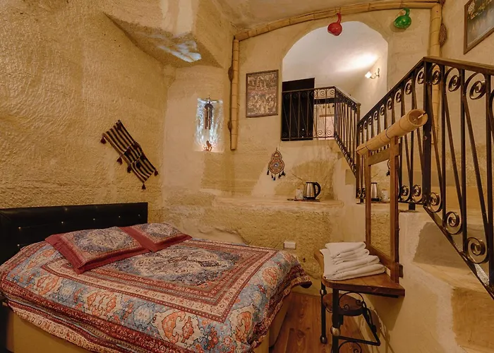 Avlu Cave House * 格雷梅