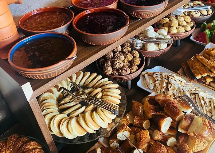 Avlu Cave House * 格雷梅